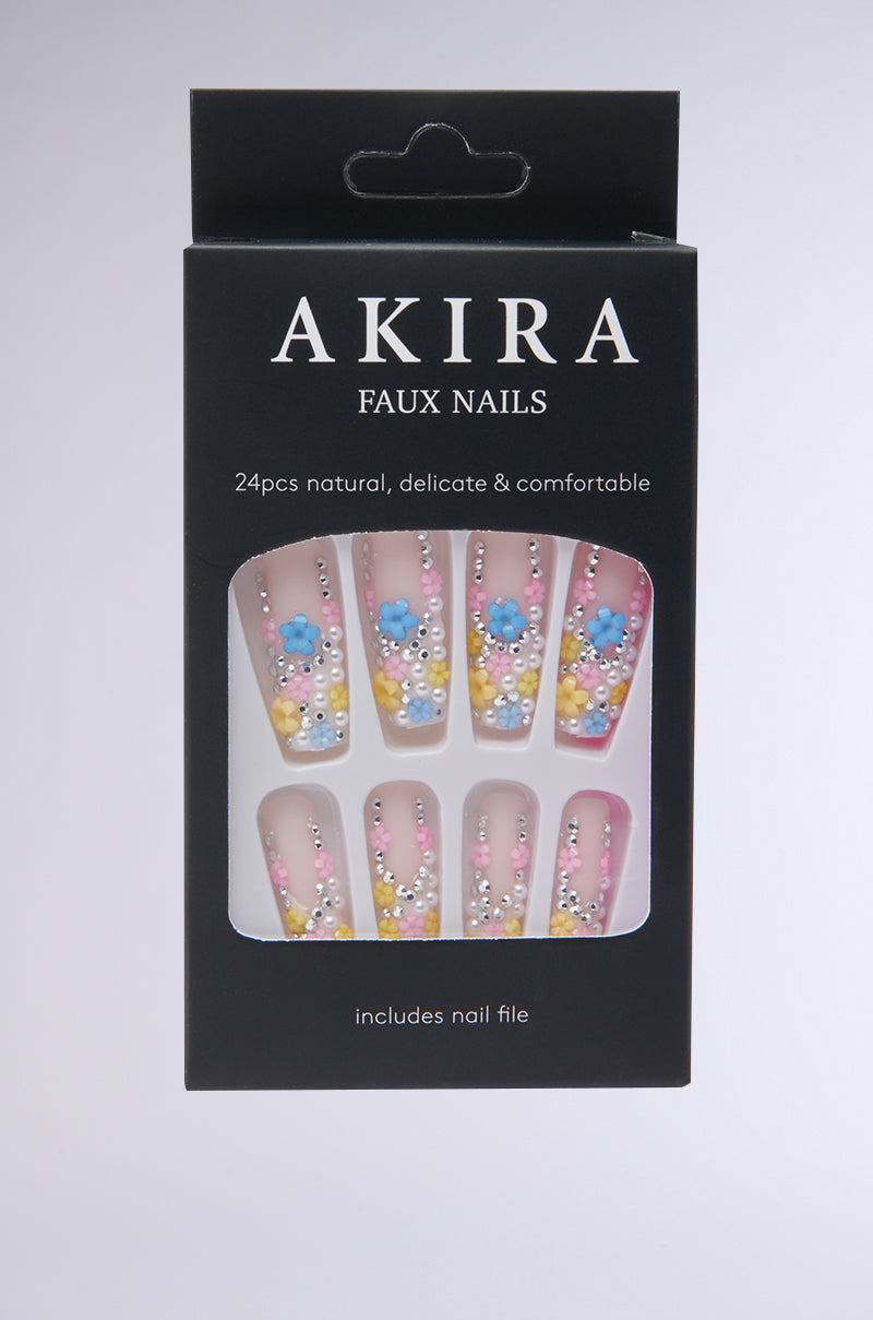 FLOWER POWER FALSE NAILS