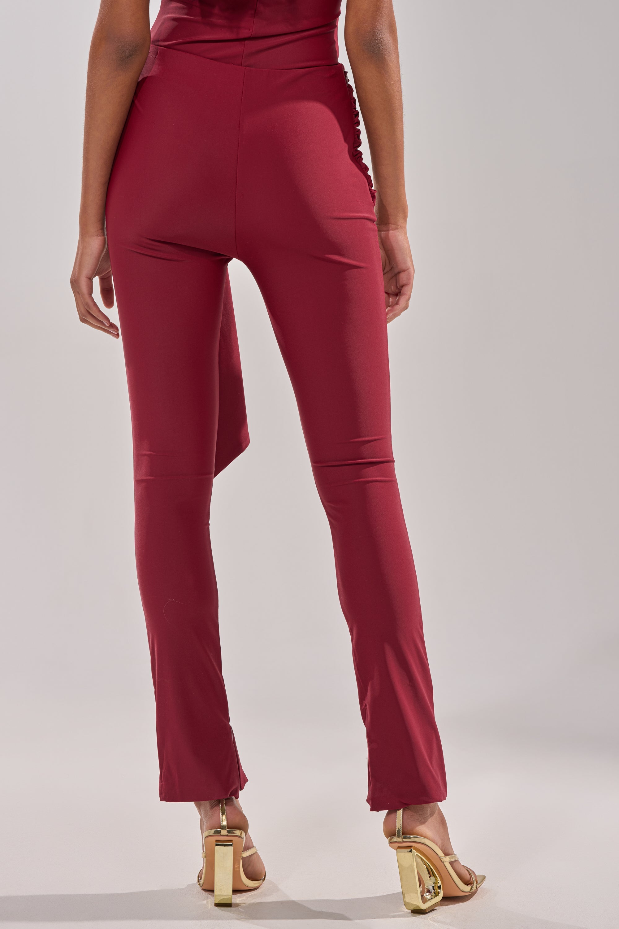 IZZY SEAMLESS LEGGING IN BURGUNDY