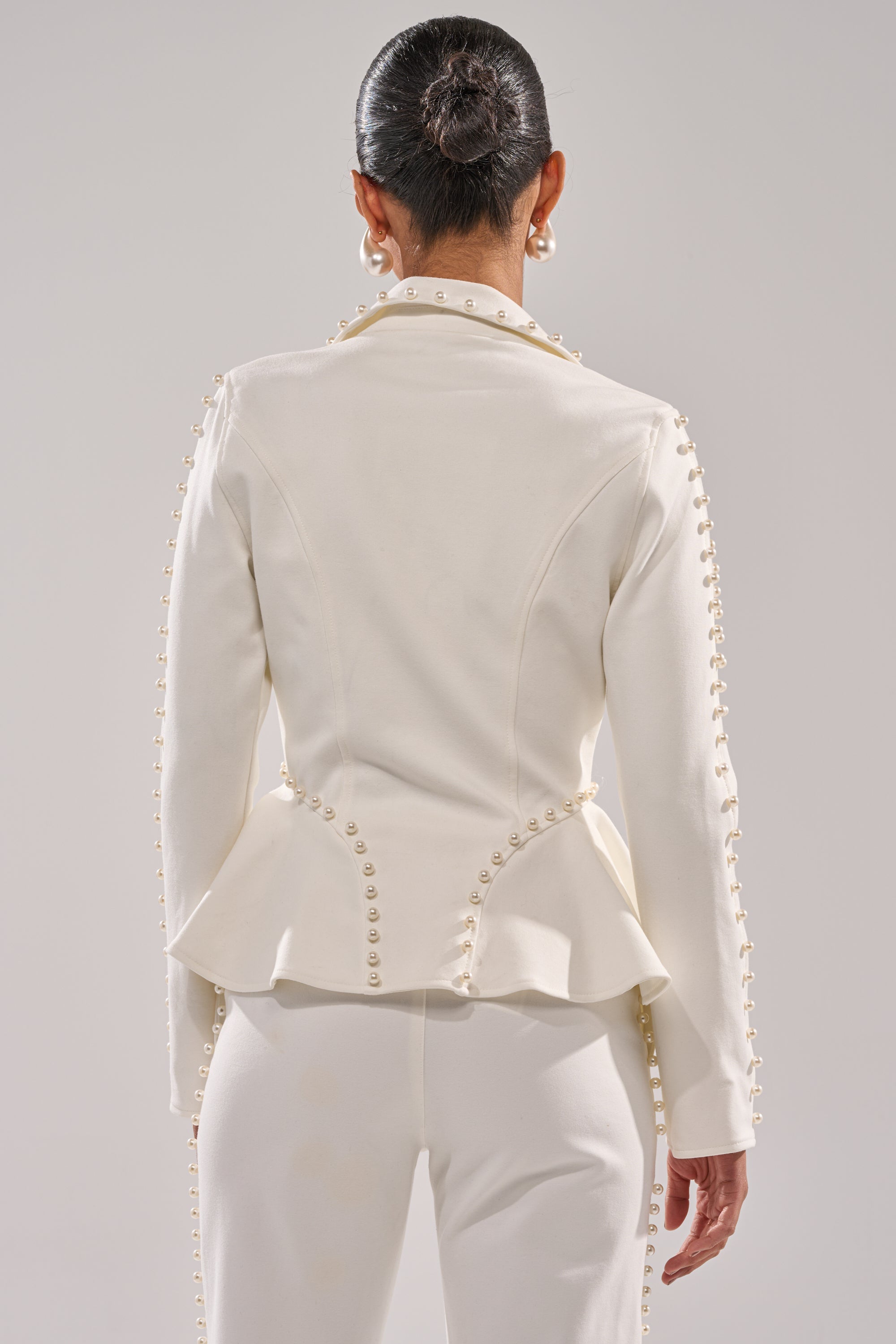 CHLOE PEARL BLAZER