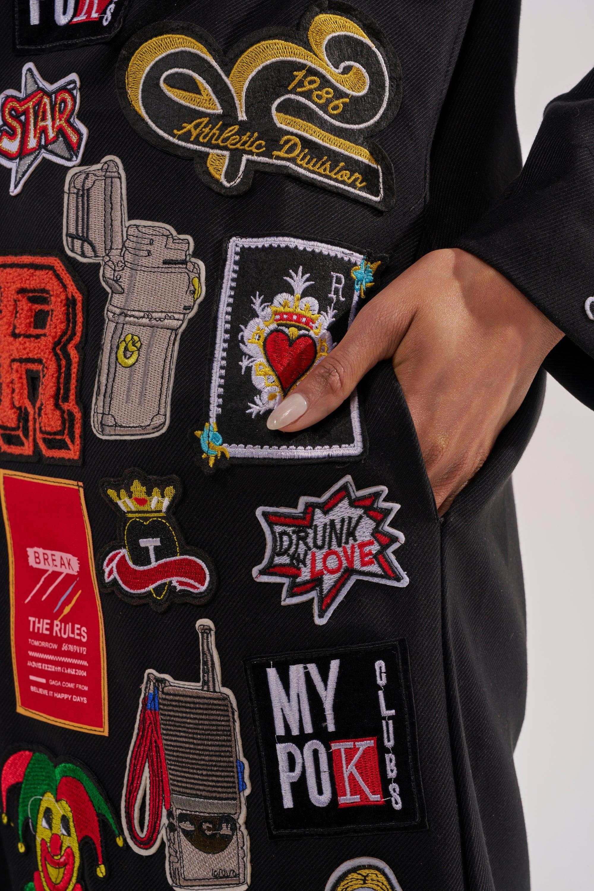 EVERYWHERE I AM PATCHWORK TRENCH