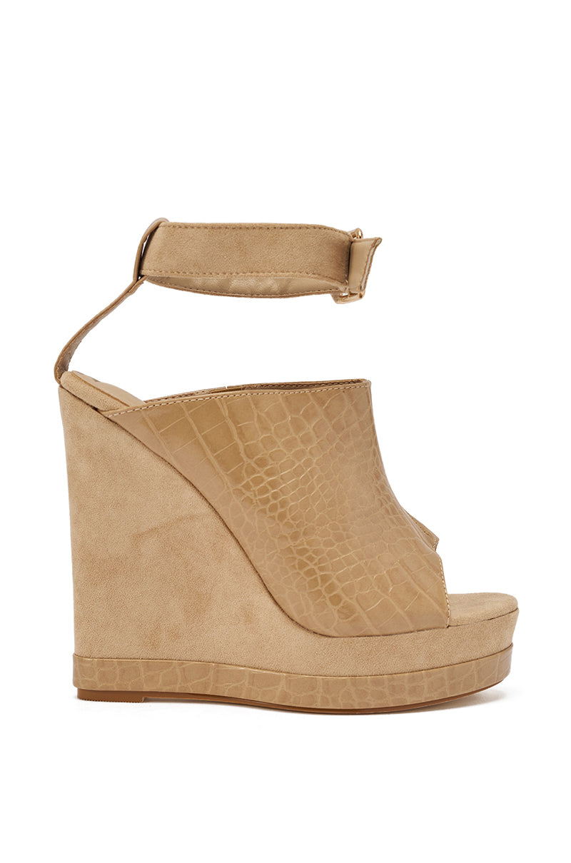 AZALEA WANG TANA NUDE MIXED MATERIAL WEDGE