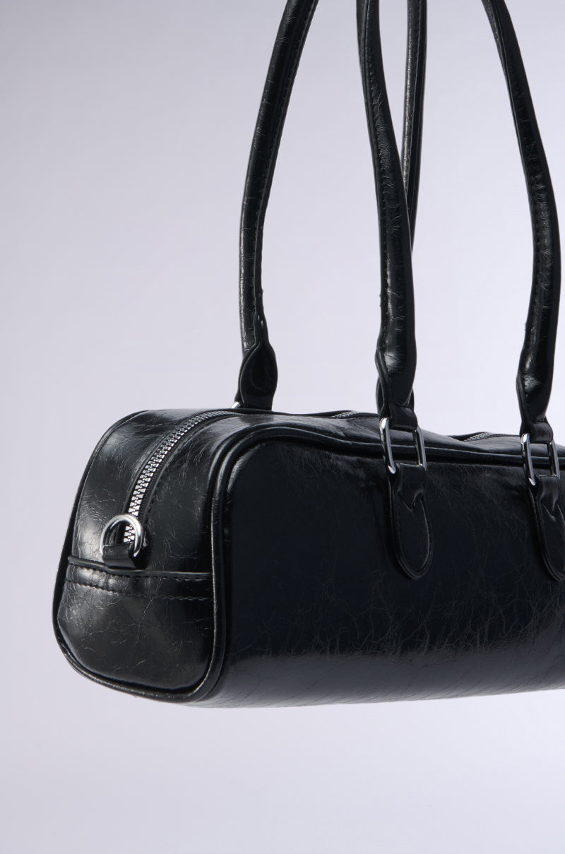 BADDIE BARREL BAG