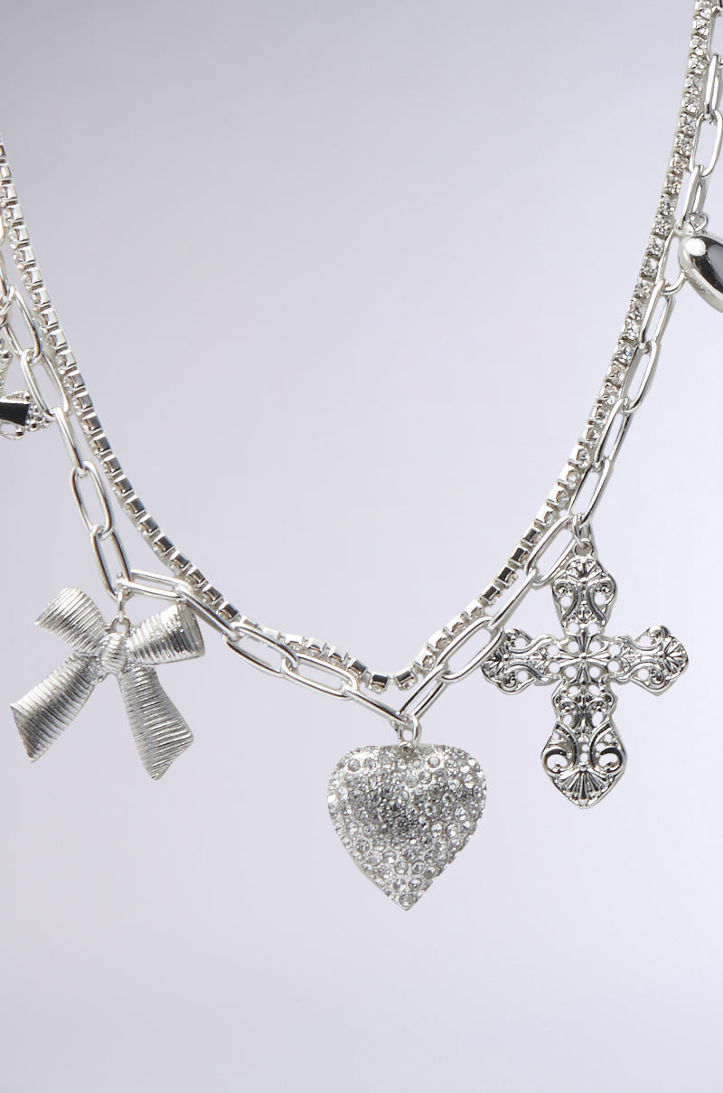 IT GIRL SILVER NECKLACE