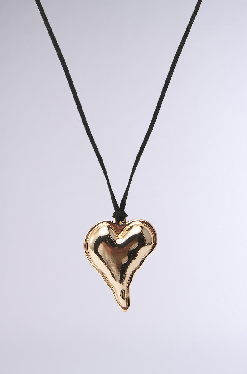HEART OF GOLD NECKLACE SET