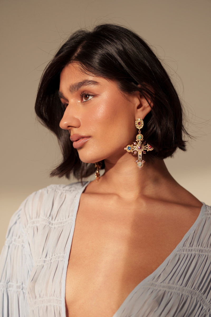 YOUR MAJESTY EARRING