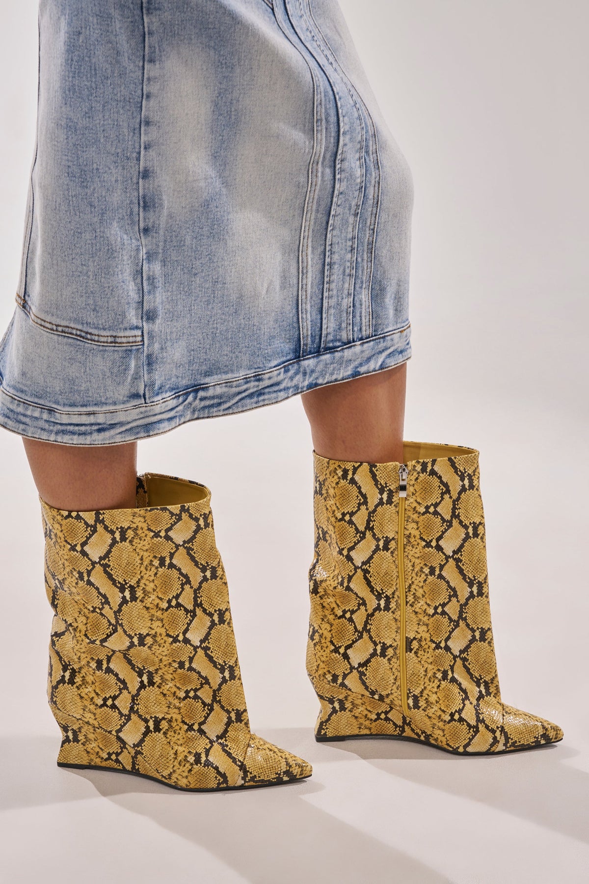 AZALEA WANG VINCI YELLOW SNAKE PU PRINT WEDGE BOOTIE