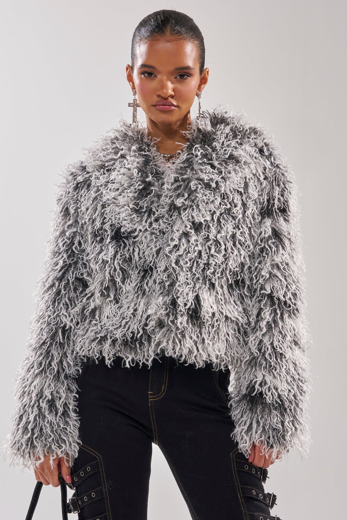 RENDEZVOUS SHAGGY FAUX FUR