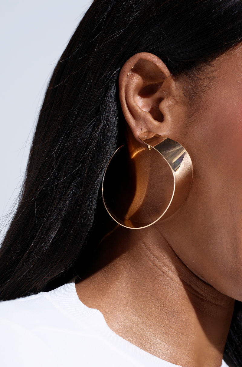 BENT OUTTA SHAPE EARRING