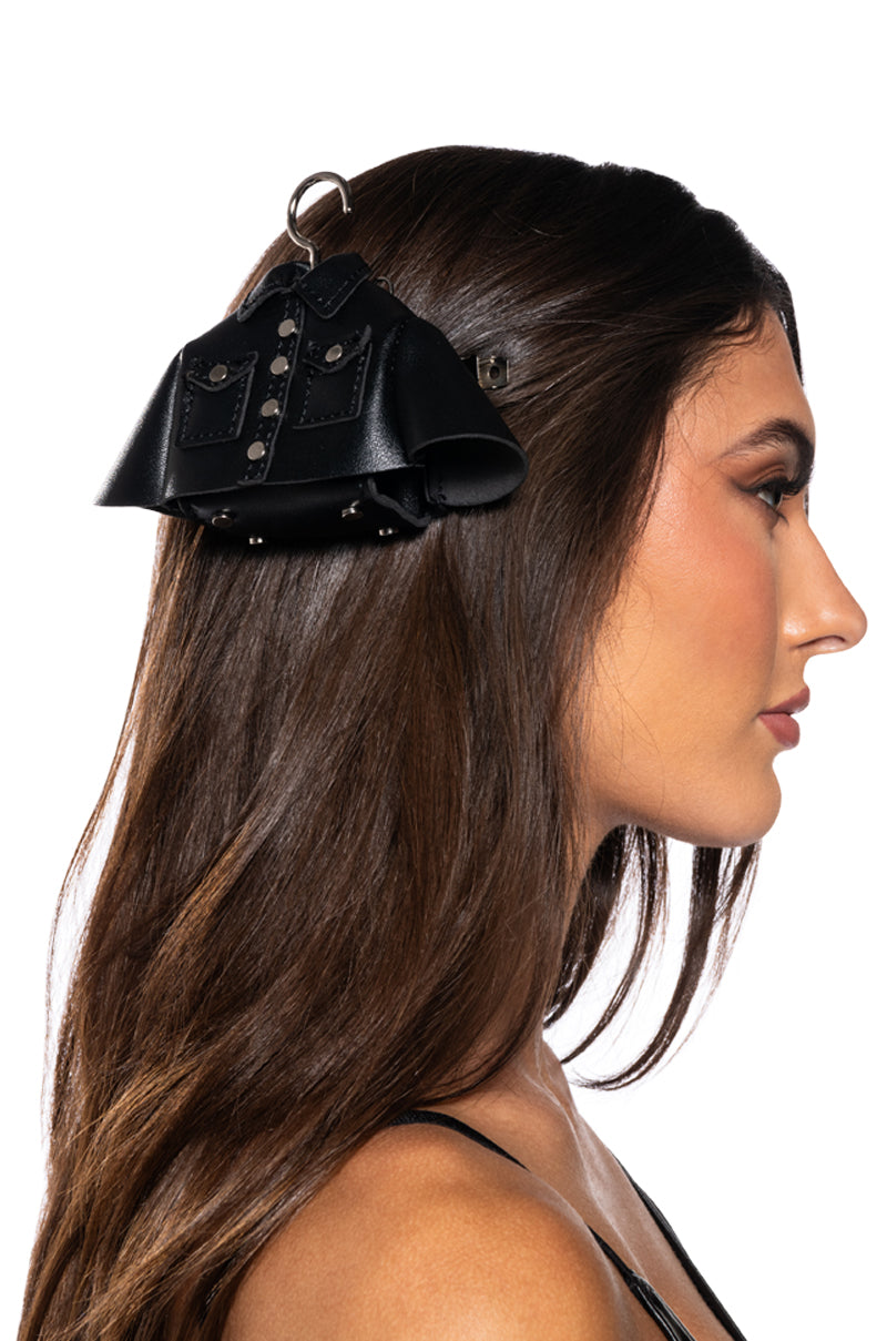 PICTURE PERFECT PURSE HAIR CLIP