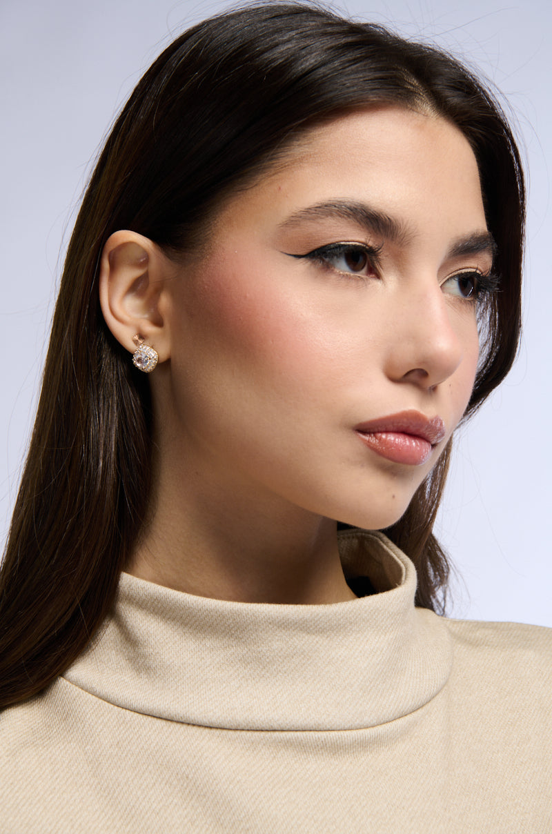 PAVE STUD
