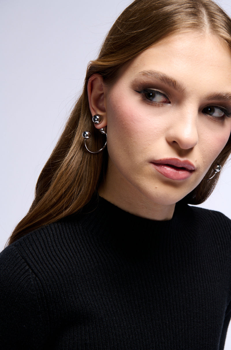 EARRING