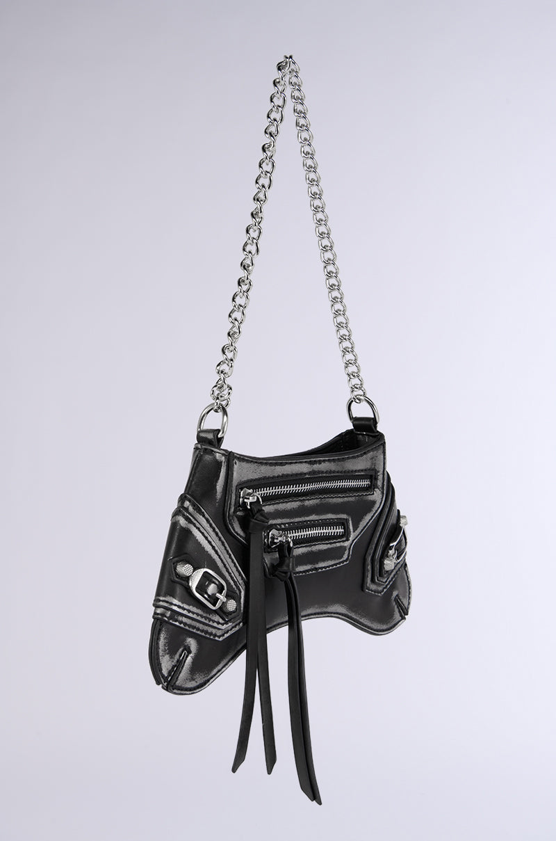 VINTAGE VIBES DISTRESSED PURSE